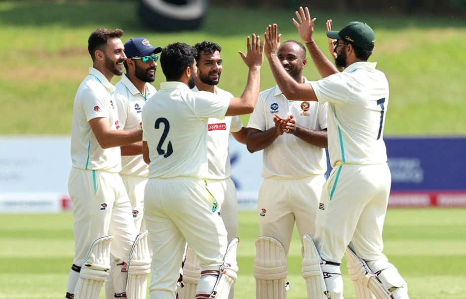 ১৭৬-এর ফাঁদ: ফাইনালের ভাগ্য রানে নয়, কোণে লেখা ছিল